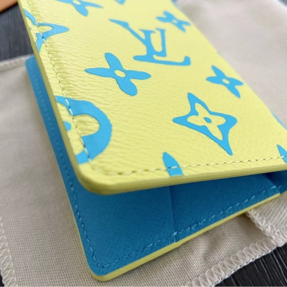 Louis Vuitton Very Rare S/S 2023 Playground Monogram
Wallet Sold Out - Picture 9 of 11
